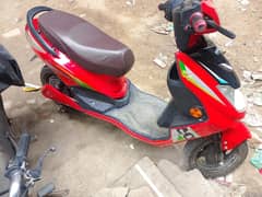 yj future electric scoty only 6 month use