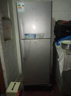 Gree refrigerator GR-310