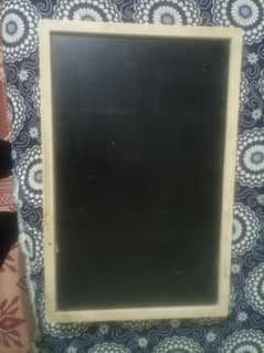 L. E. D tv