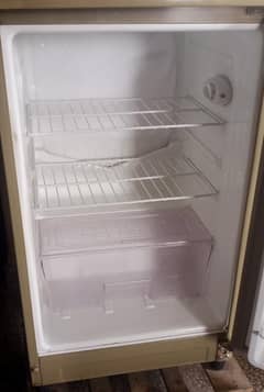 Used Dawlance Medium size with stabilizer