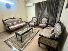 Classic Sofa Set