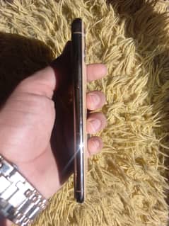 11pro Non pta 64gb waterproof Only Whatsaap 03161947492