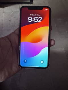 Iphone XR 128gb factory unlock water pack
