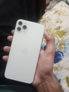 iphone 11promax 256gb water resistant