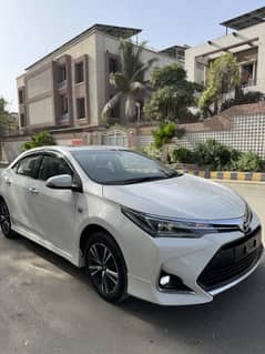 2022 Toyota Corolla Altis Grande 1.8 X White With Black Interior