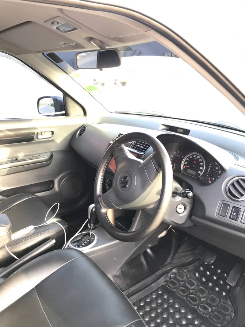 Swift DLX 1.3 Automatic  12/13 4