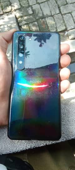 aqueous R5 gaming phone
