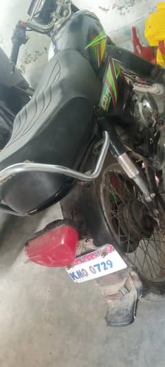 honda cd 70 2019 model new tyre dono good injene best fuel avrage