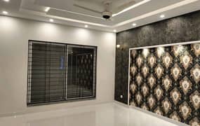 A Great Choice For A 10 Marla House Available In Bahria Town - Sector C