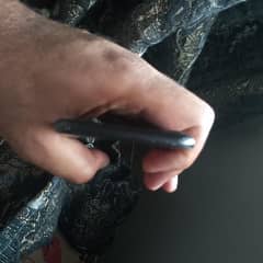 urgent sale iphone 7 memory 128 non pata