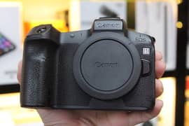 Canon EOS R Body Only