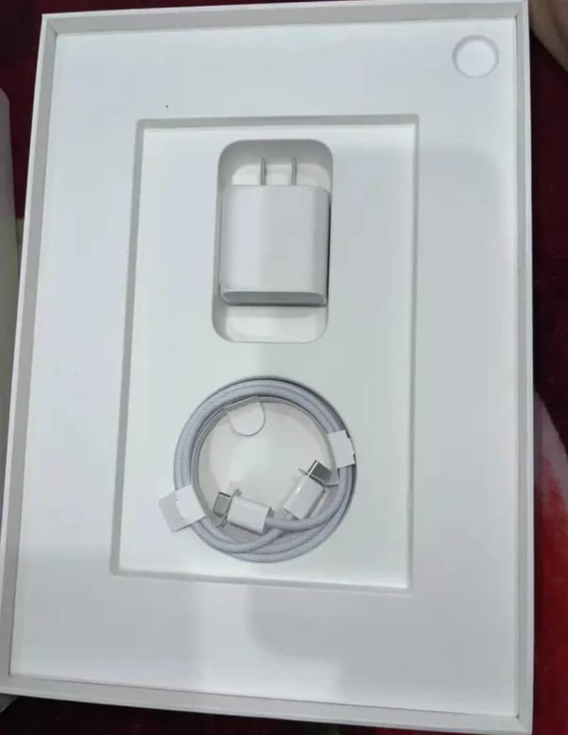 APPLE IPAD 10 GENERATION 256 GB ONLY BOX OPEN NOT USED 2