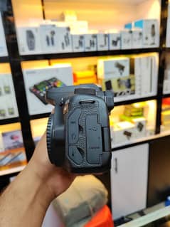 Canon 90D Body Only