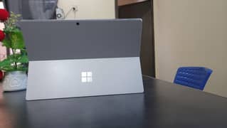 Microsoft Surface Pro 2-in-1 (i7, 8GB, 256GB SSD)