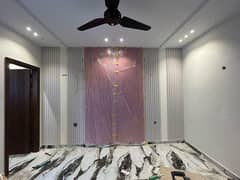 Bed wall
