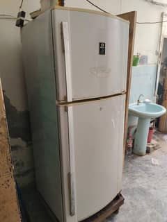 Dawlance large size Refrigerator American gas installed.