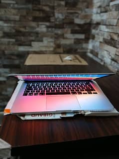 Apple MacBook Pro 2015   13inch  16gb/256Gb ssd Condition  10/10