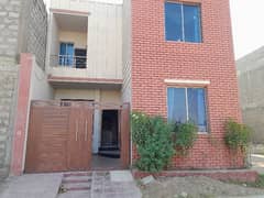 Prime Location 120 Sq Yard House In Central Northern Bypass For Sale