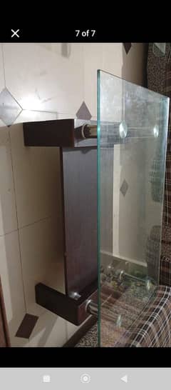Used Sofa Set with glass Table In Good Condition