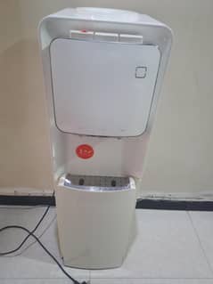 HOMAGE water dispenser
