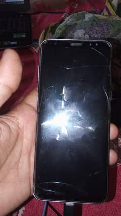 all ok ha touch crack ha kuch or back bhe halki se 4/64 non pta f