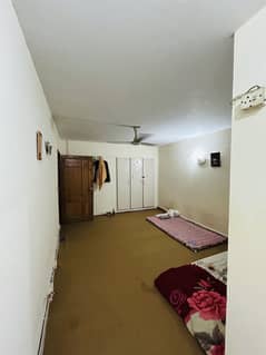 Room for rent (sharing)