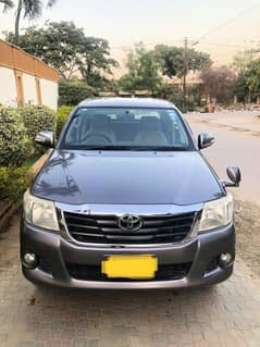 Toyota Hilux Vigo 2015