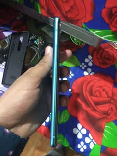 one plus 8 edge. . . 8gb 128gb