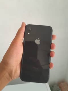 iPhone XR still sim working 64 gb Face ID True Tone active