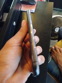 iPhone 11 64 bhai pta approved