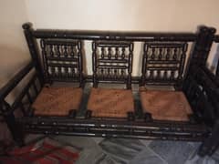 5 seater chinioti sofa set in good condition