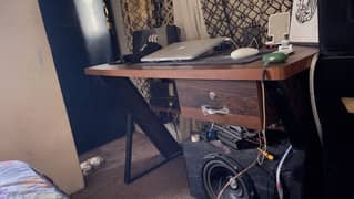 Modern Wooden Laptop Table – Excellent Condition