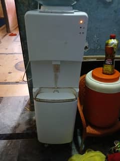 Dispancer With  fridge Homage FOR SALE Good Condition