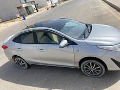 Toyota Yaris 1.3 ativ cvt