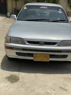 Corolla XE 2001 model silver color