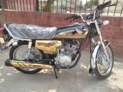 Honda 125 self start golden edition