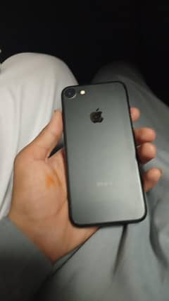 iPhone 7 for sale koi be masala Nahi ha pta approved ha or water paj h