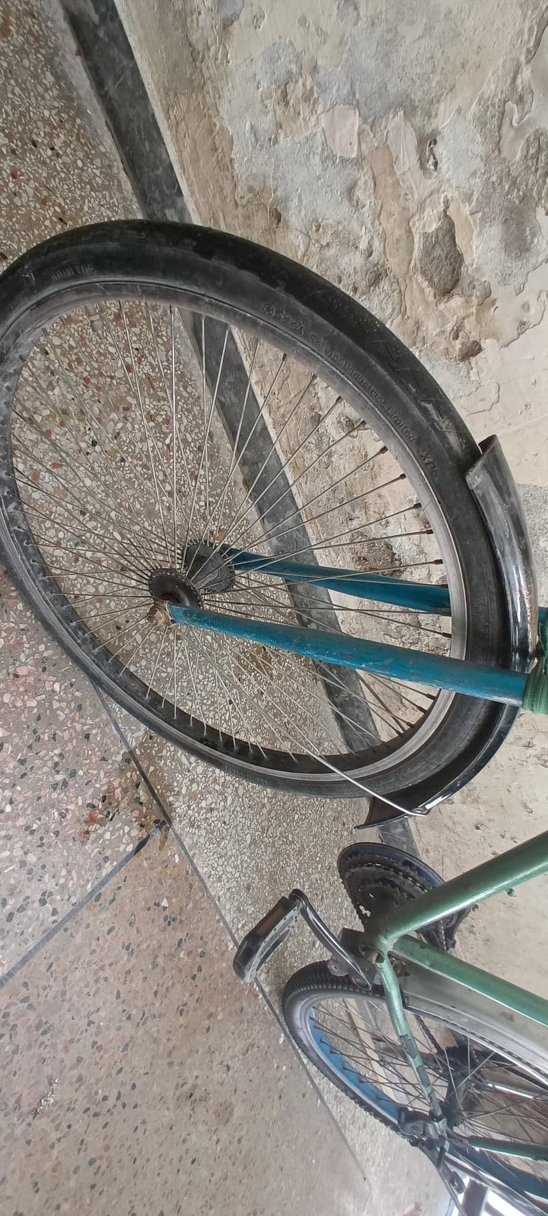 pheonix frame bicycle best condition. 1