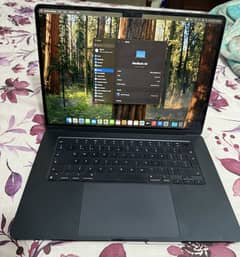 Macbook Air M3 chip 2024 15 inch midnight