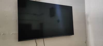 SAMSUNG CU 8000 43 "