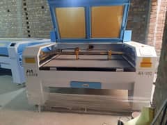 Laser cutting machine
