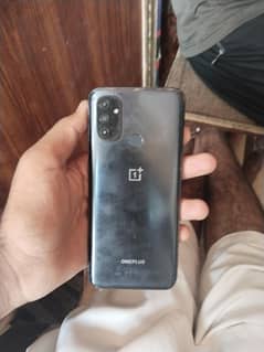 one plus Nord 400 Whatsapp no : 03039714209