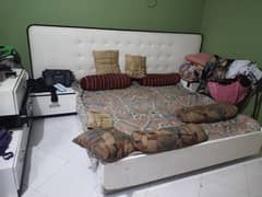 arjunt sell bed room set