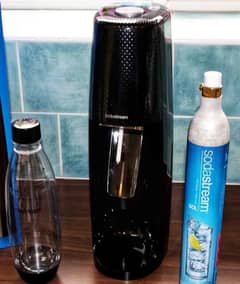 SODA STREAM SODASTREAM SODA MAKER MACHINE NEW