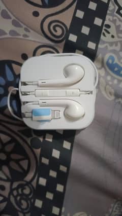 I phone head phones