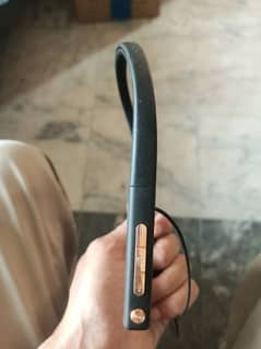 Handfree earphone headphone