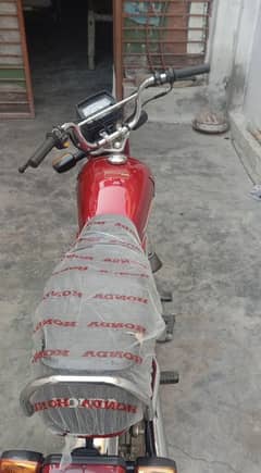 * Honda CD70  * Urgent Sale * Model 2020. +03134947622
