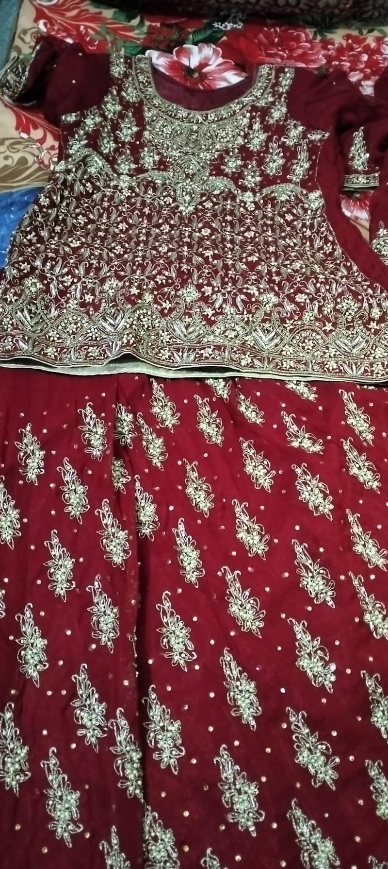 Medium size just 2 hours used 10/10 condition 1