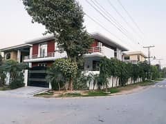 Kanal Corner Owner Built Villa For Sale Near To DHA Cinema Top Location