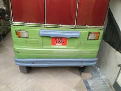 2016 model hai 2017 ka number hai new bettry hai tarpal wghera sub new